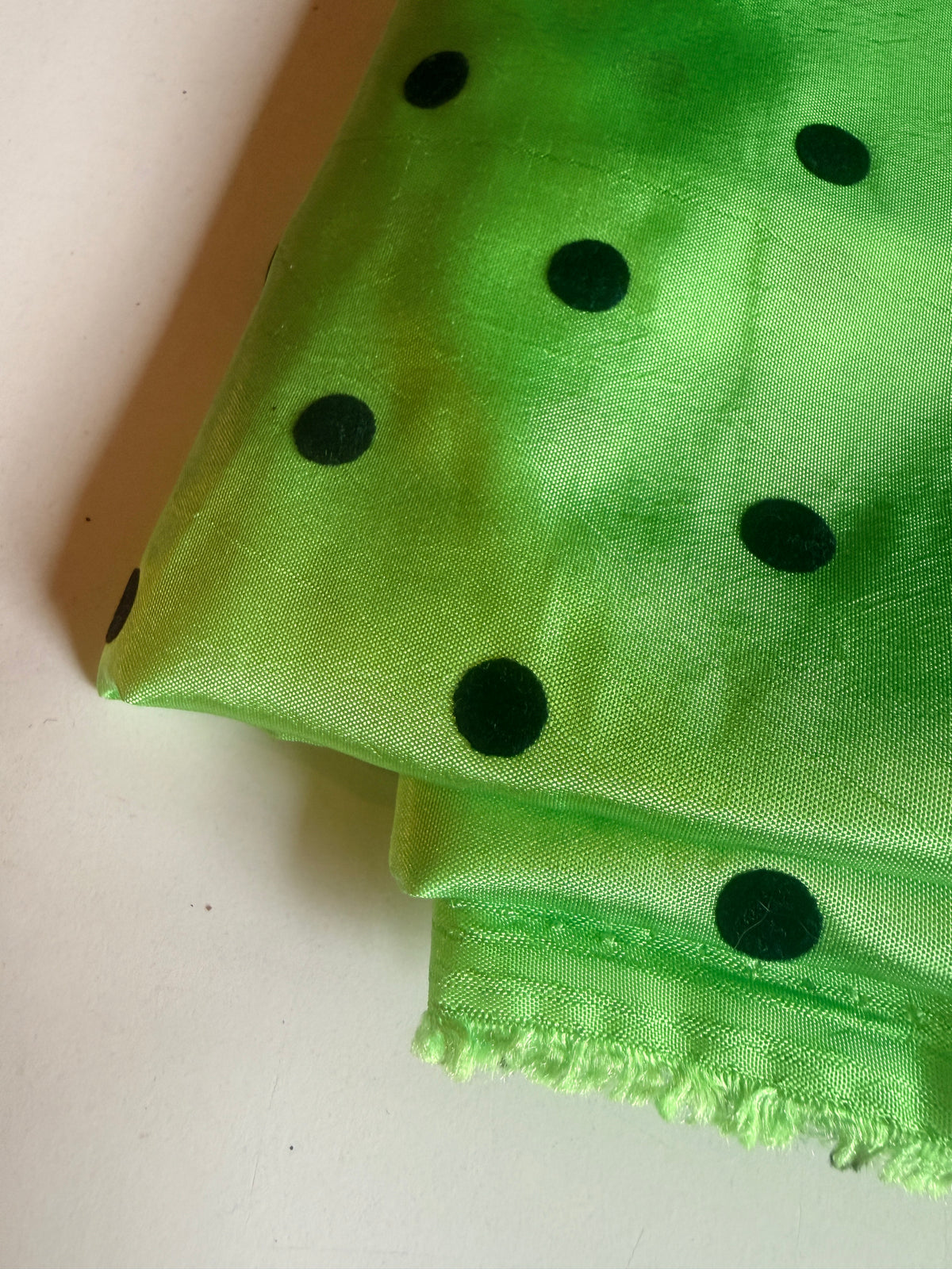 Green Satin with Black polkadots - Vintage
