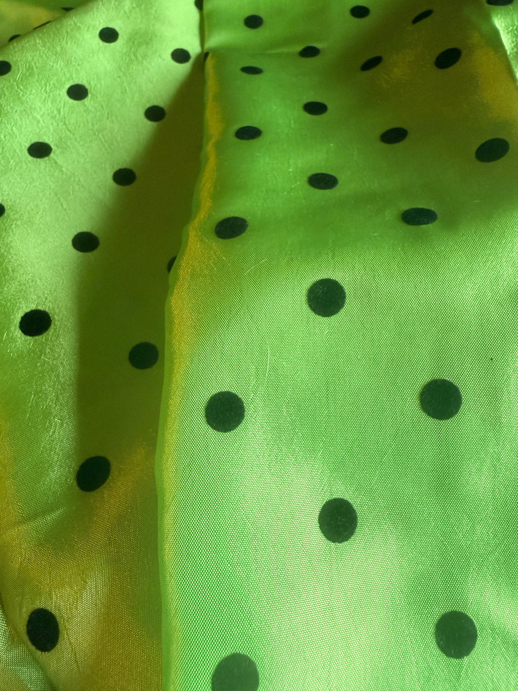 Green Satin with Black polkadots - Vintage