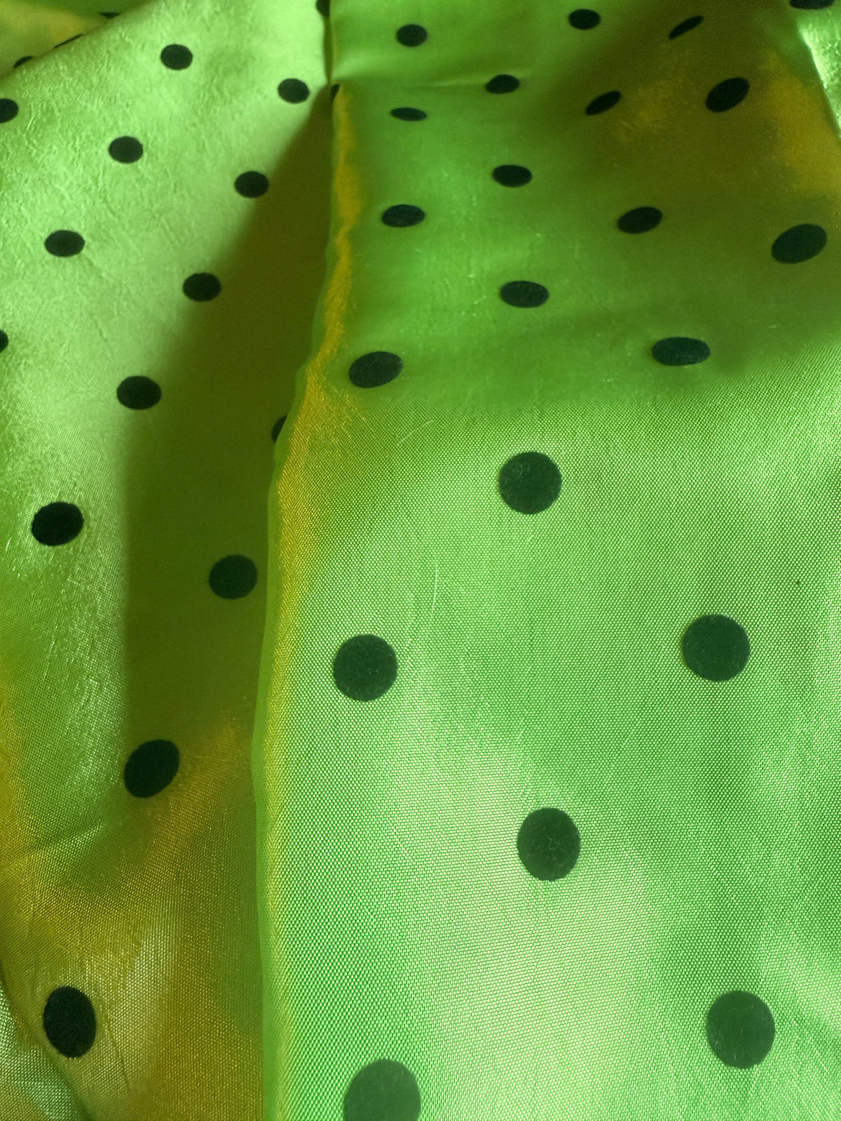 Green Satin with Black polkadots - Vintage